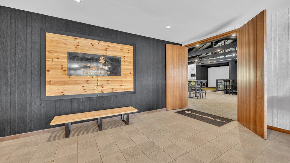 More Photos Of 3212 N Union Rd, Cato Golf Course Driving Range For Sale