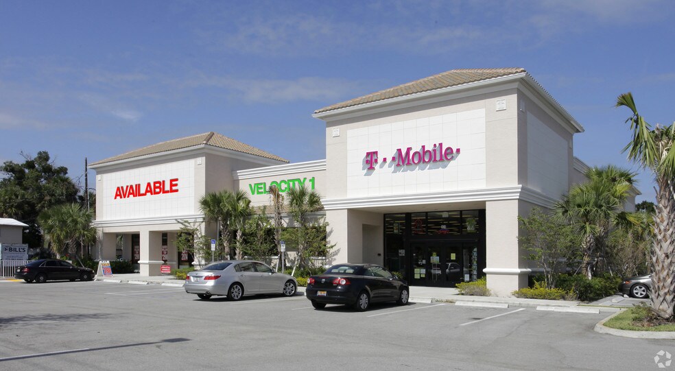 More Photos Of 6350 20th St, Vero Beach Freestanding For Lease