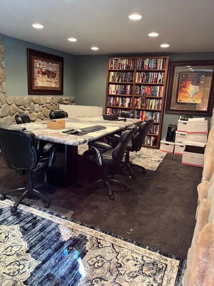 More Photos Of 137 Mt Rose St, Reno Office Residential For Lease