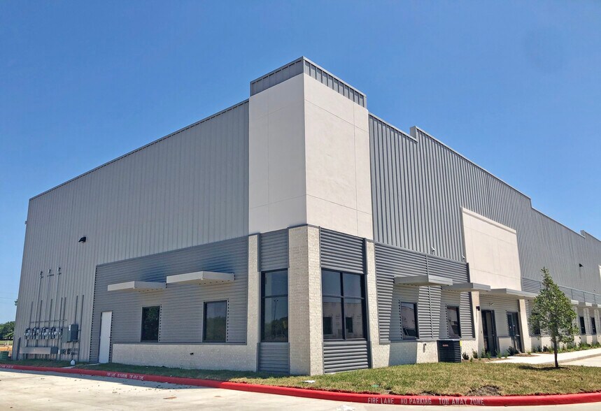 202 Industrial Blvd, Sugar Land, TX 77478 Warehouse For Sale