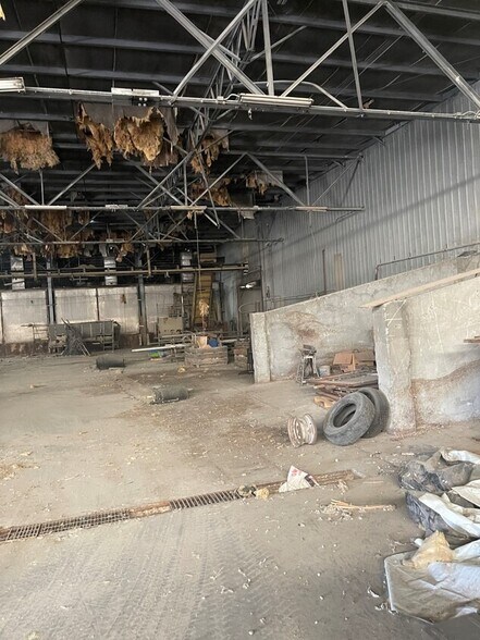 More Photos Of 1000 Washington St E, Vale Warehouse For Sale