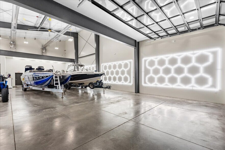 More Photos Of 3388 London Bridge rd, Lake Havasu City Industrial For Sale