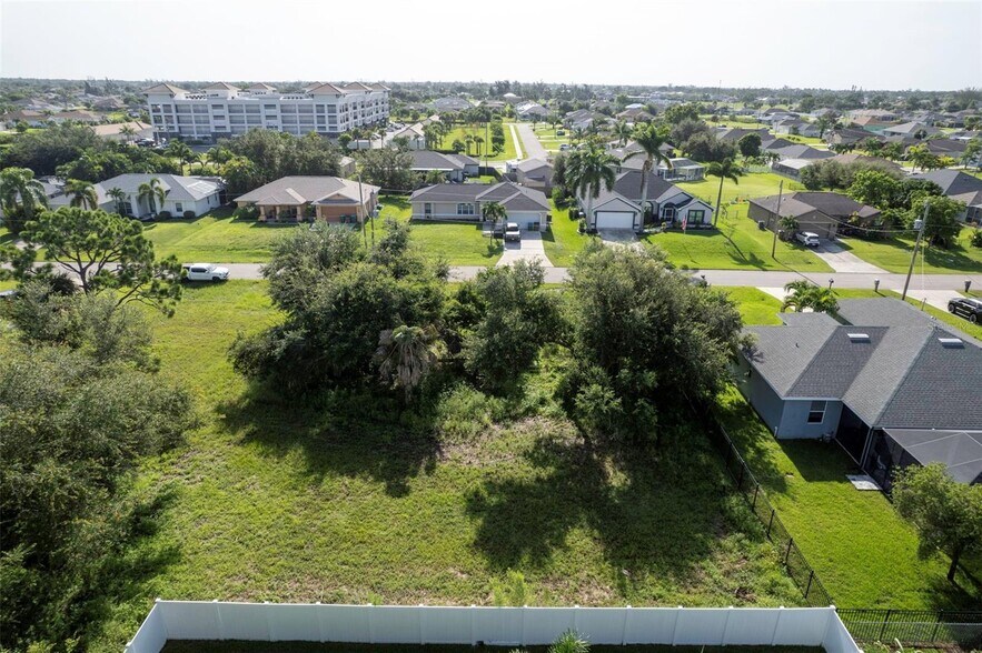 More Photos Of 1502 SW 19th Pl, Cape Coral Land For Sale