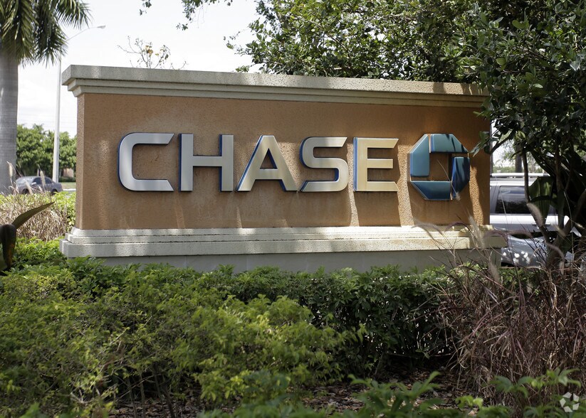 More Photos Of 9999 Miramar Pky, Miramar Bank For Sale