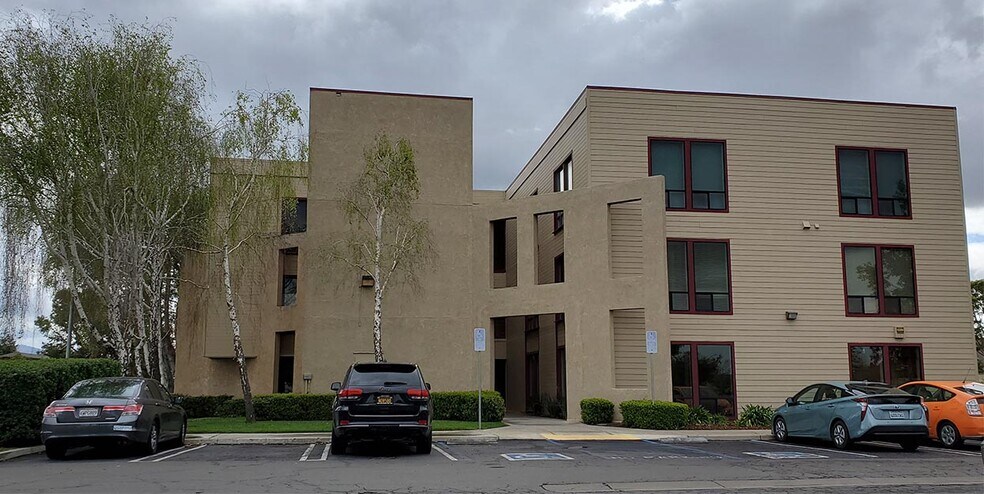 More Photos Of 426 Barcellus Ave, Santa Maria Office For Sale
