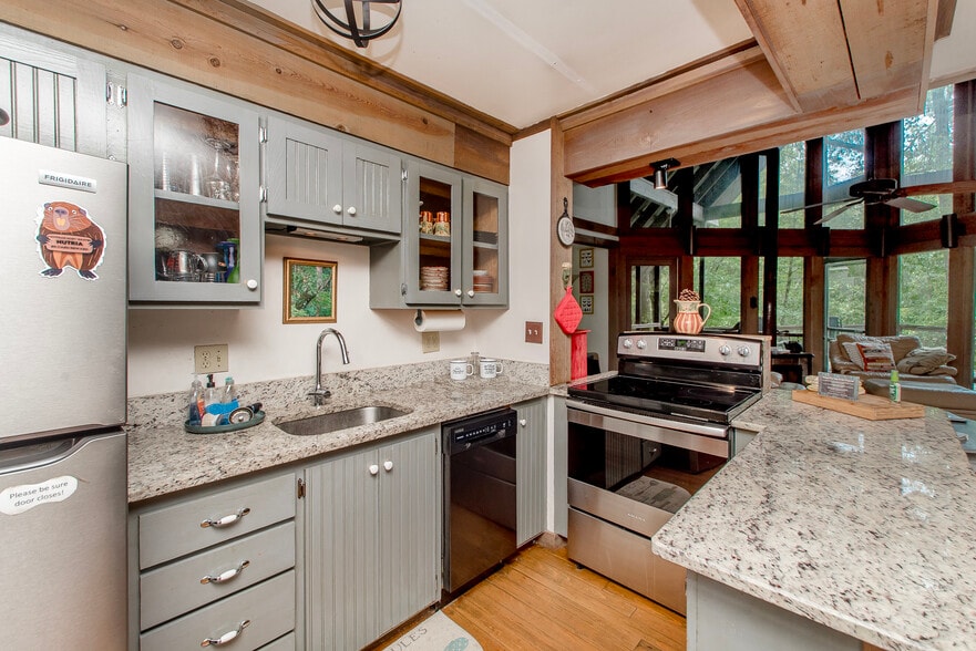 More Photos Of 11030 Garden Ln, Folsom Specialty For Sale