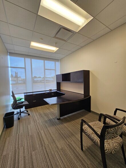 More Photos Of 3320 10th Ave S, Great Falls Office For Sale