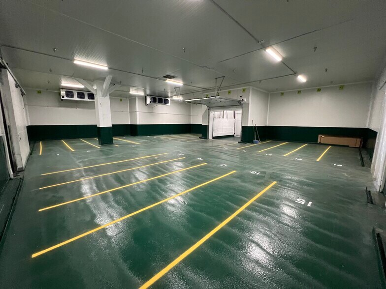 More Photos Of 1937-2035 E Vernon Ave, Vernon Refrigeration Cold Storage For Lease