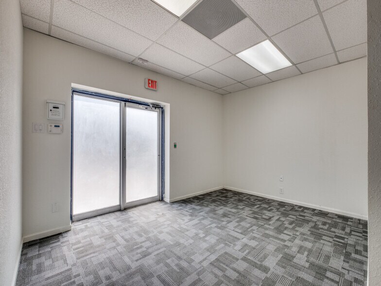 More Photos Of 1202 N Flores St, San Antonio Loft Creative Space For Sale
