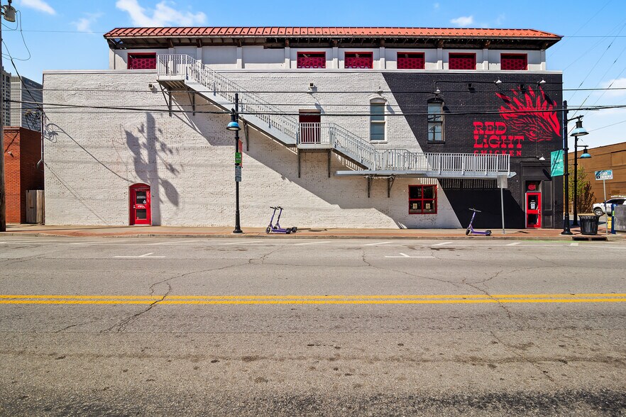 More Photos Of 332 E 1st St, Tulsa Restaurant For Lease