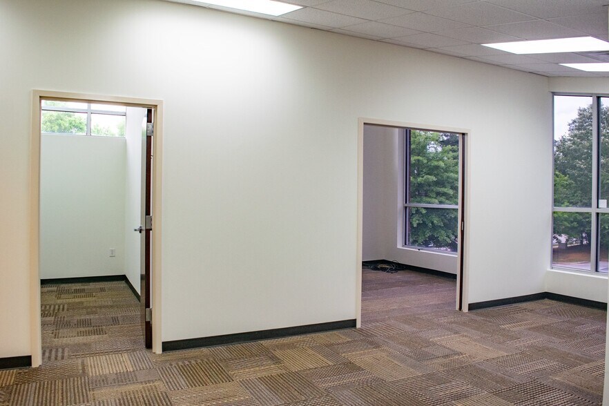 More Photos Of 951 Heather Park Dr, Garner Office For Lease