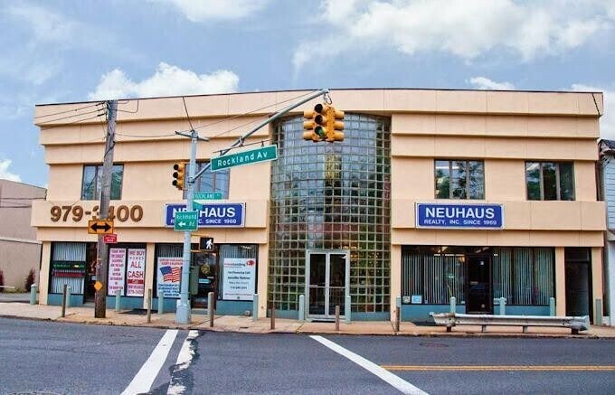 Primary Photo Of 3171-3201 Richmond Rd, Staten Island Freestanding For Lease