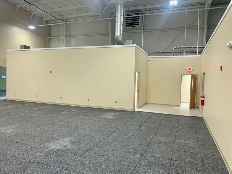 More Photos Of 910 Progress Dr, Richmond Industrial For Lease