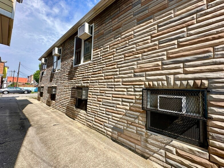 More Photos Of 3301 E Monument St, Baltimore Religious Facility For Sale