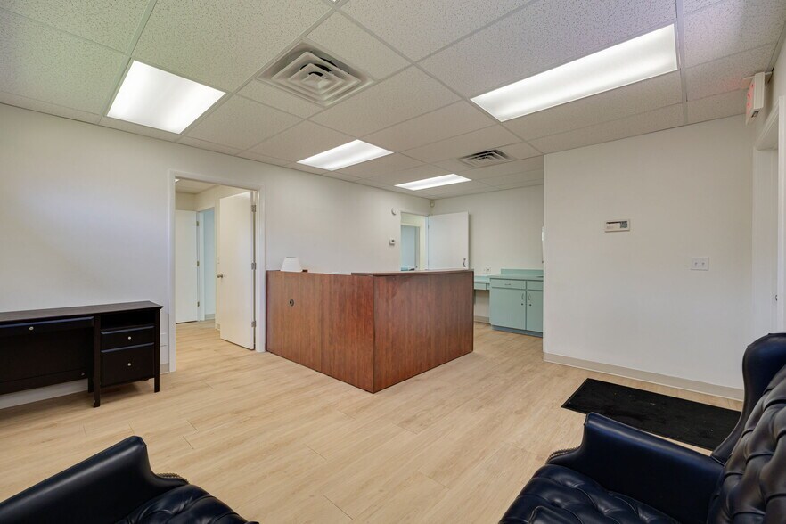 More Photos Of 1105 S Fort Harrison Ave, Clearwater Medical For Lease