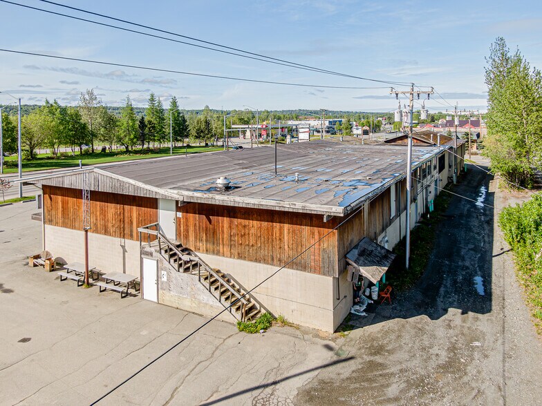 More Photos Of 44224 Sterling Hwy, Soldotna Storefront For Sale