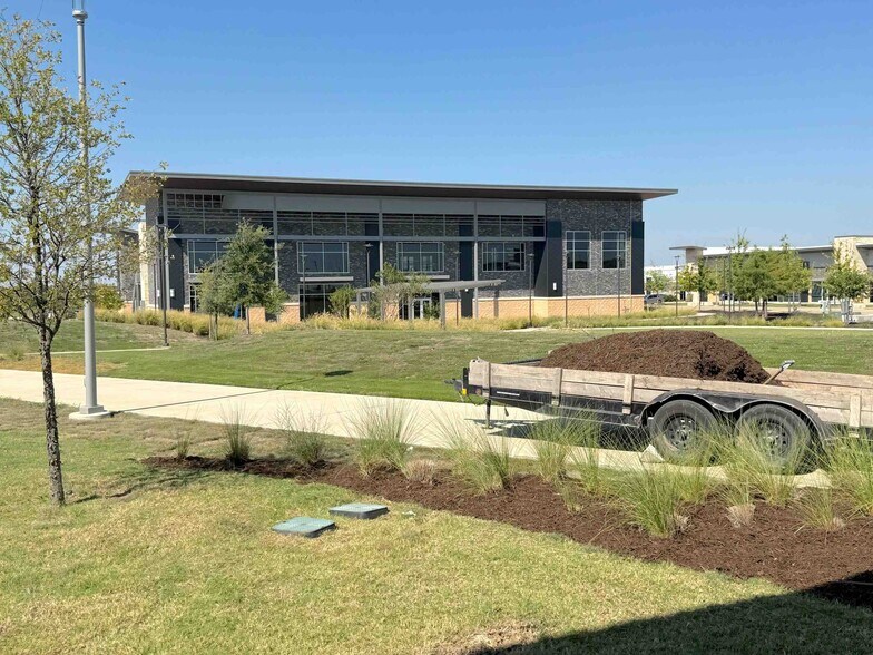 More Photos Of 16815 Coit Rd, Frisco Office For Lease