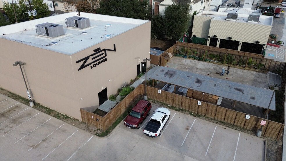 More Photos Of 5316 Washington Ave, Houston Bar For Lease