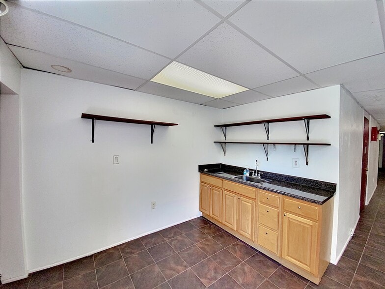 More Photos Of 156 E 109th St, New York Apartments For Lease