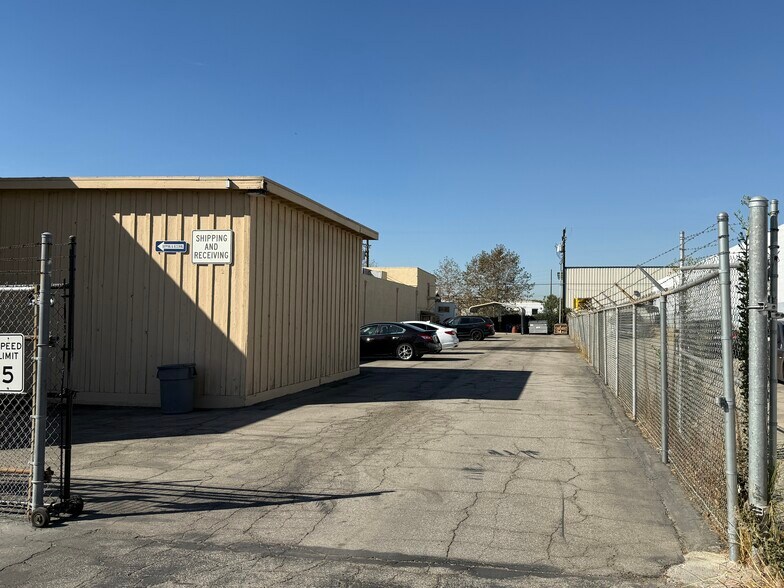 More Photos Of 717 N Coney Ave, Azusa Manufacturing For Sale
