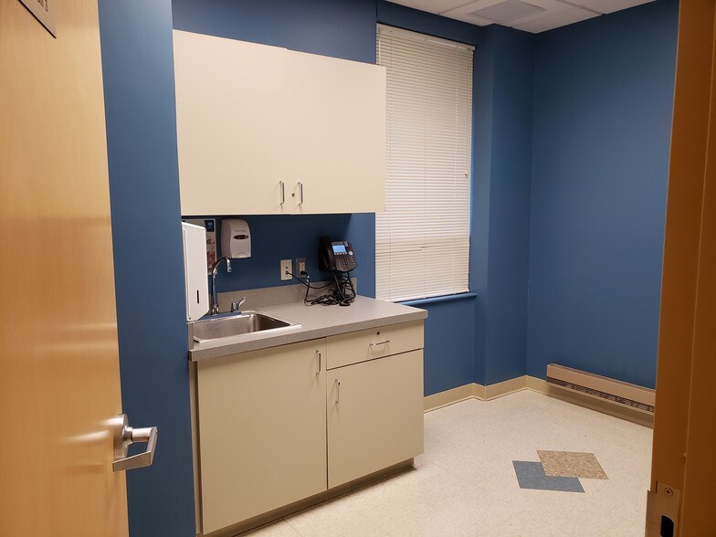 More Photos Of 1450 Parkside Ave, Ewing Medical For Lease