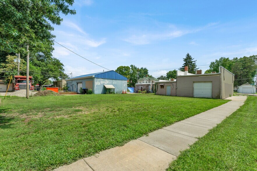 More Photos Of 1700 NE Seward Ave, Topeka Office For Sale