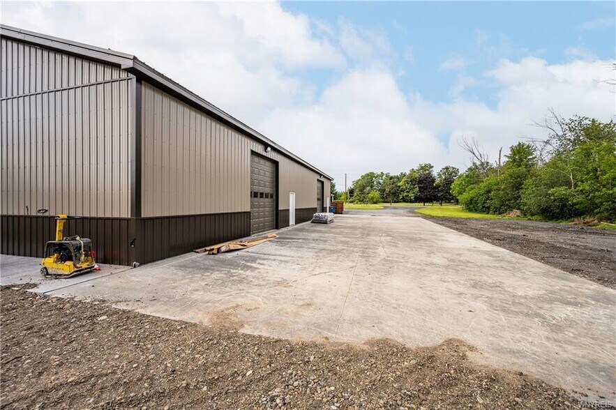 More Photos Of 1457 Eden Evans Center Rd, Angola Storefront For Lease