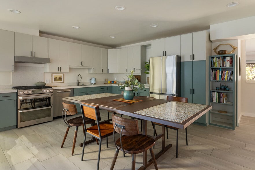 More Photos Of 1642 Elevado St, Los Angeles Multifamily For Sale