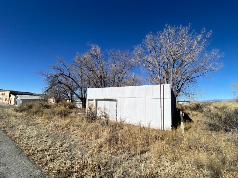 More Photos Of 25 Fremont St, Lysite General Retail For Sale