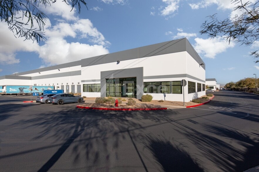More Photos Of 7390 Eastgate Rd, Henderson Distribution For Lease