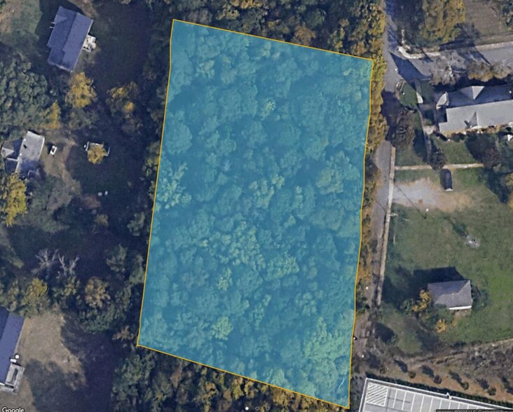 More Photos Of 705 Cobb St, Lowell Land For Sale