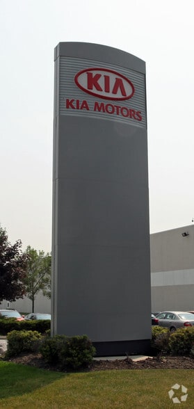 More Photos Of 6233 Cantay Cres, Mississauga Warehouse For Lease