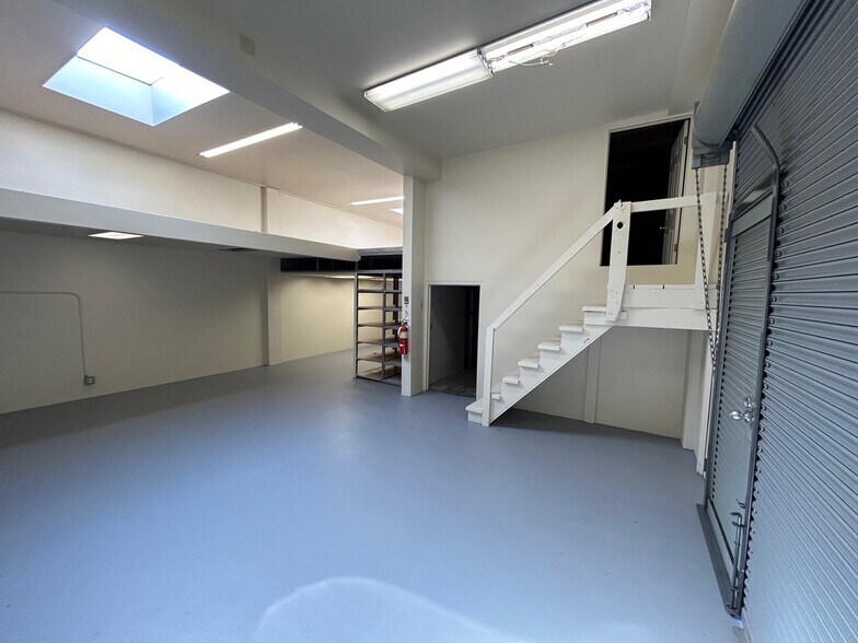 More Photos Of 1395 Marsten Rd, Burlingame Warehouse For Lease