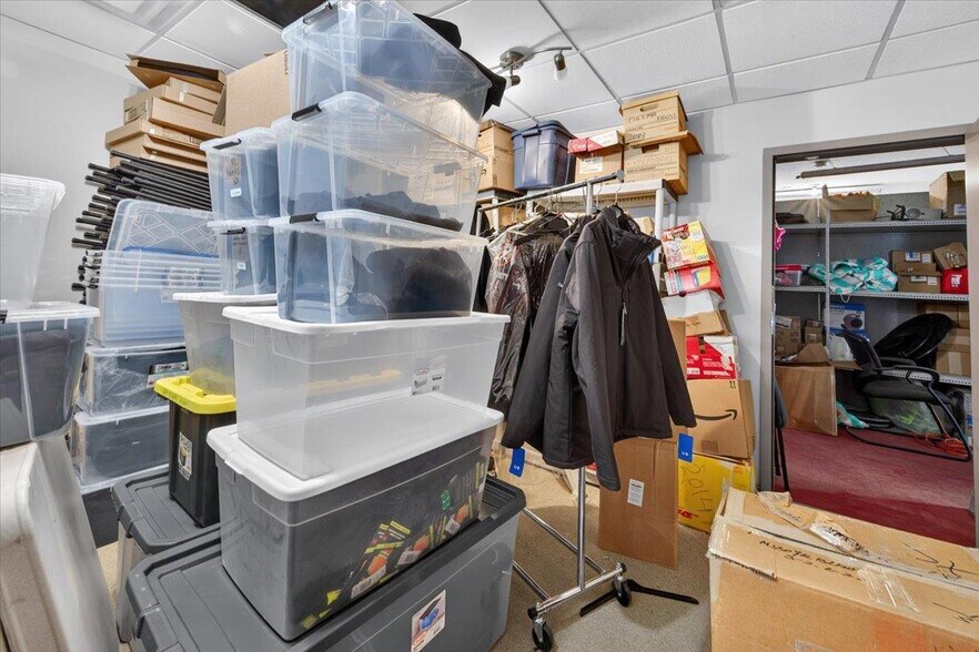 More Photos Of 12803 54th St NW, Edmonton Office For Sale