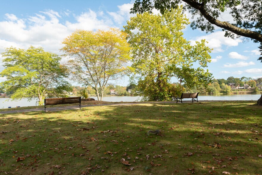 More Photos Of 591 North Ave, Wakefield Office For Lease