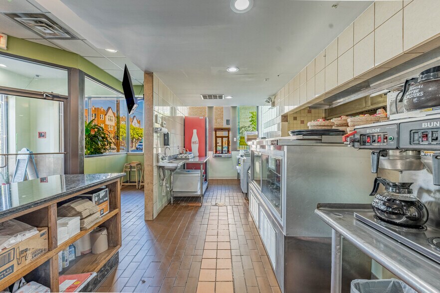 More Photos Of 3205 S Harlem Ave, Berwyn Fast Food For Sale