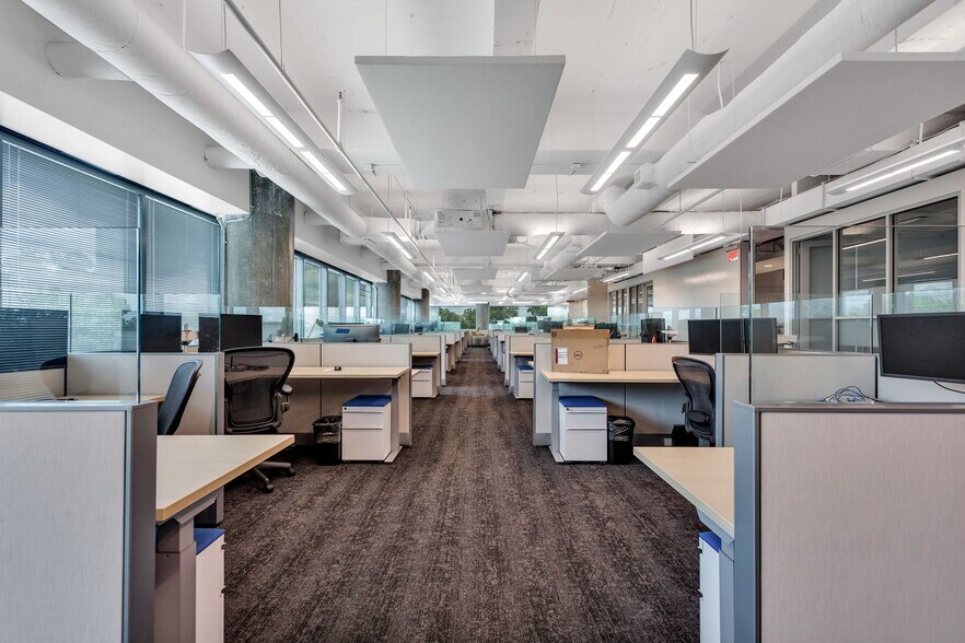 More Photos Of 3475 Piedmont Rd NE, Atlanta Office For Lease