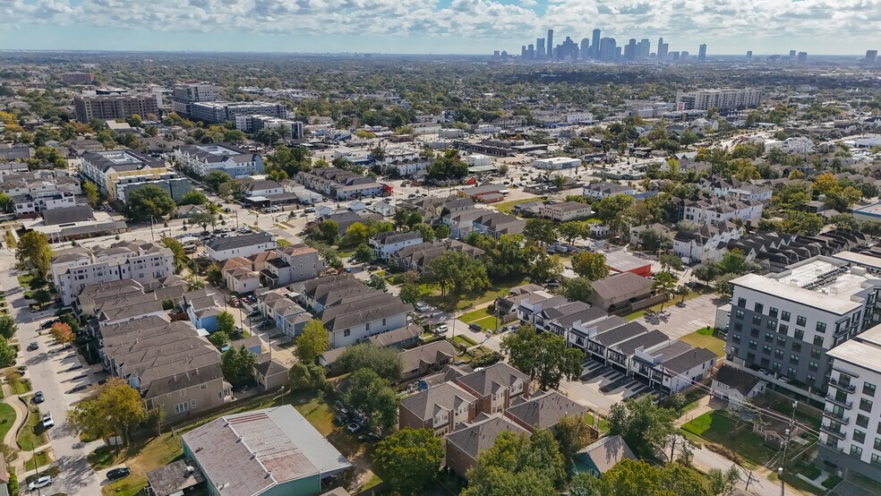 More Photos Of , Houston Office For Sale