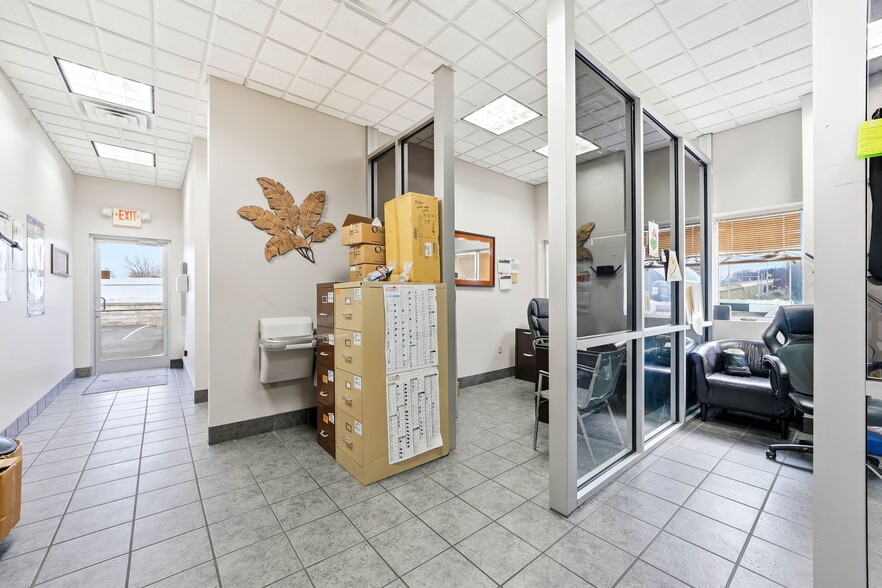 More Photos Of 2214 W Elk Ave, Elizabethton Auto Dealership For Sale