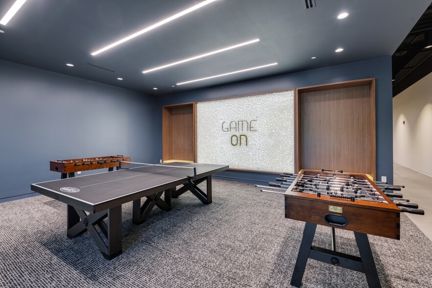 More Photos Of 455 Duke Dr, Franklin Office For Lease