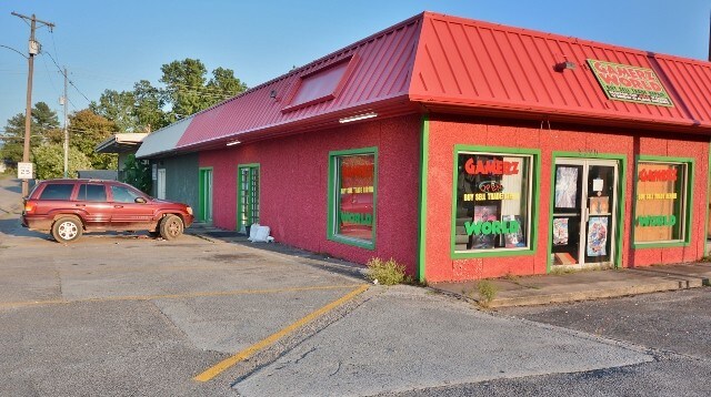 More Photos Of 2320 N Memorial Pky, Huntsville General Retail For Sale