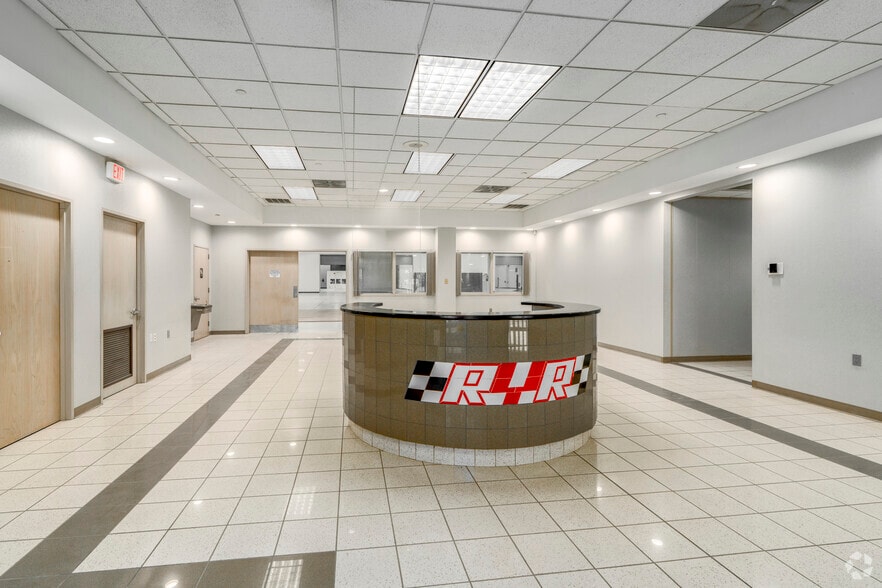 More Photos Of 115 S Dwelle St, Charlotte Unknown For Lease