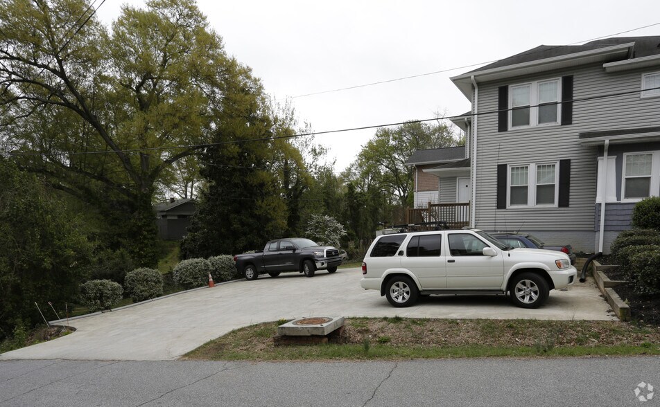 More Photos Of 112 Lavinia Ave, Greenville Office For Lease