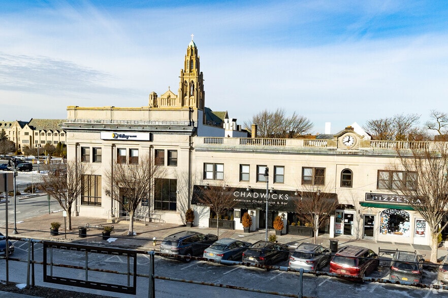 More Photos Of 41-49 Front St, Rockville Centre Storefront Retail Office For Lease