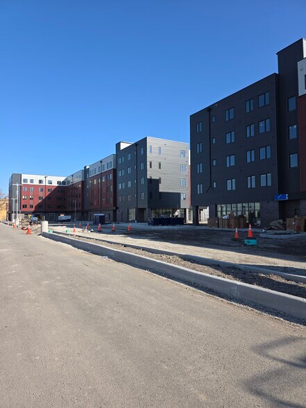 More Photos Of 450 S Park Ave, Buffalo Storefront Retail Residential For Lease