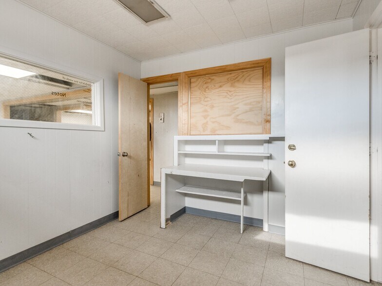 More Photos Of 5835 S Pennsylvania Ave, Oklahoma City Medical For Sale