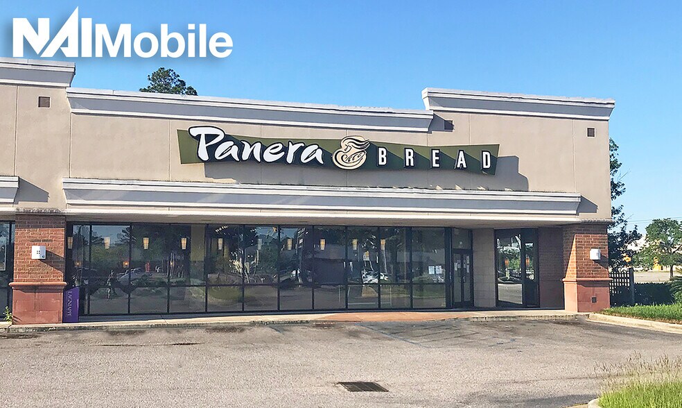 More Photos Of 3691 Airport Blvd, Mobile Unknown For Lease