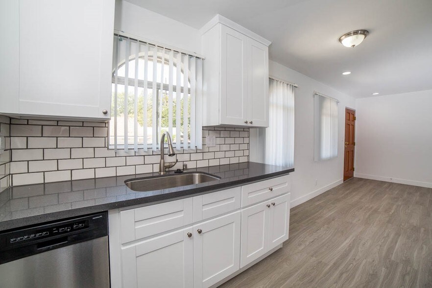 More Photos Of 508 N Ardmore Ave, Los Angeles Apartments For Sale