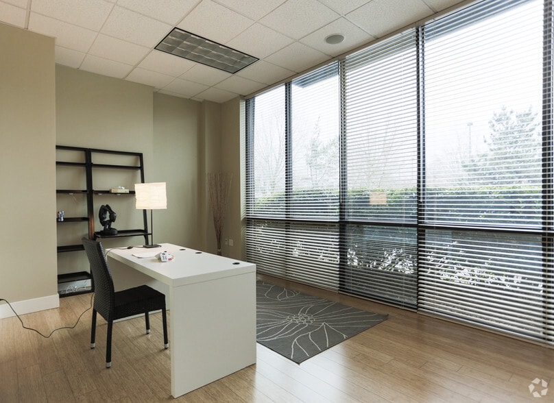 More Photos Of 1975 NW 167th Pl, Beaverton Office For Lease