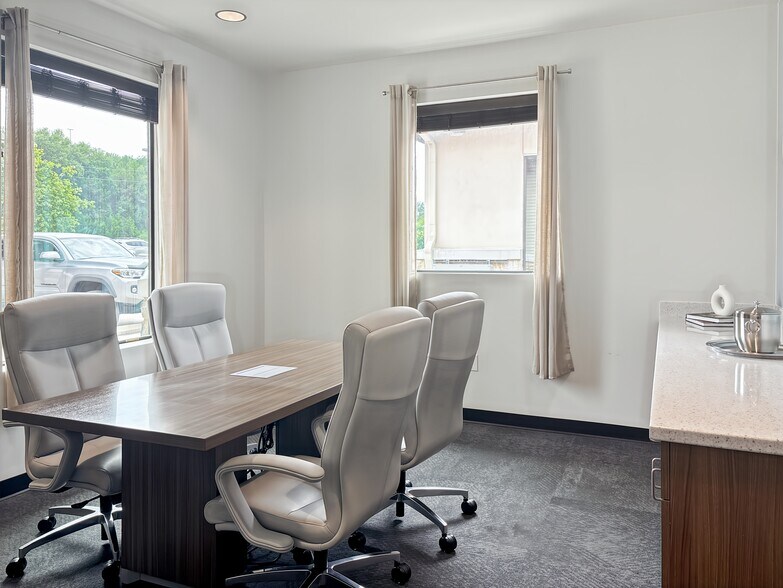 More Photos Of 13625 Ronald Reagan Blvd, Cedar Park Coworking Space